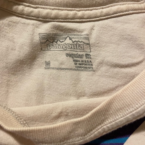 Patagonia Tee Size Medium Off White - Picture 3 of 4